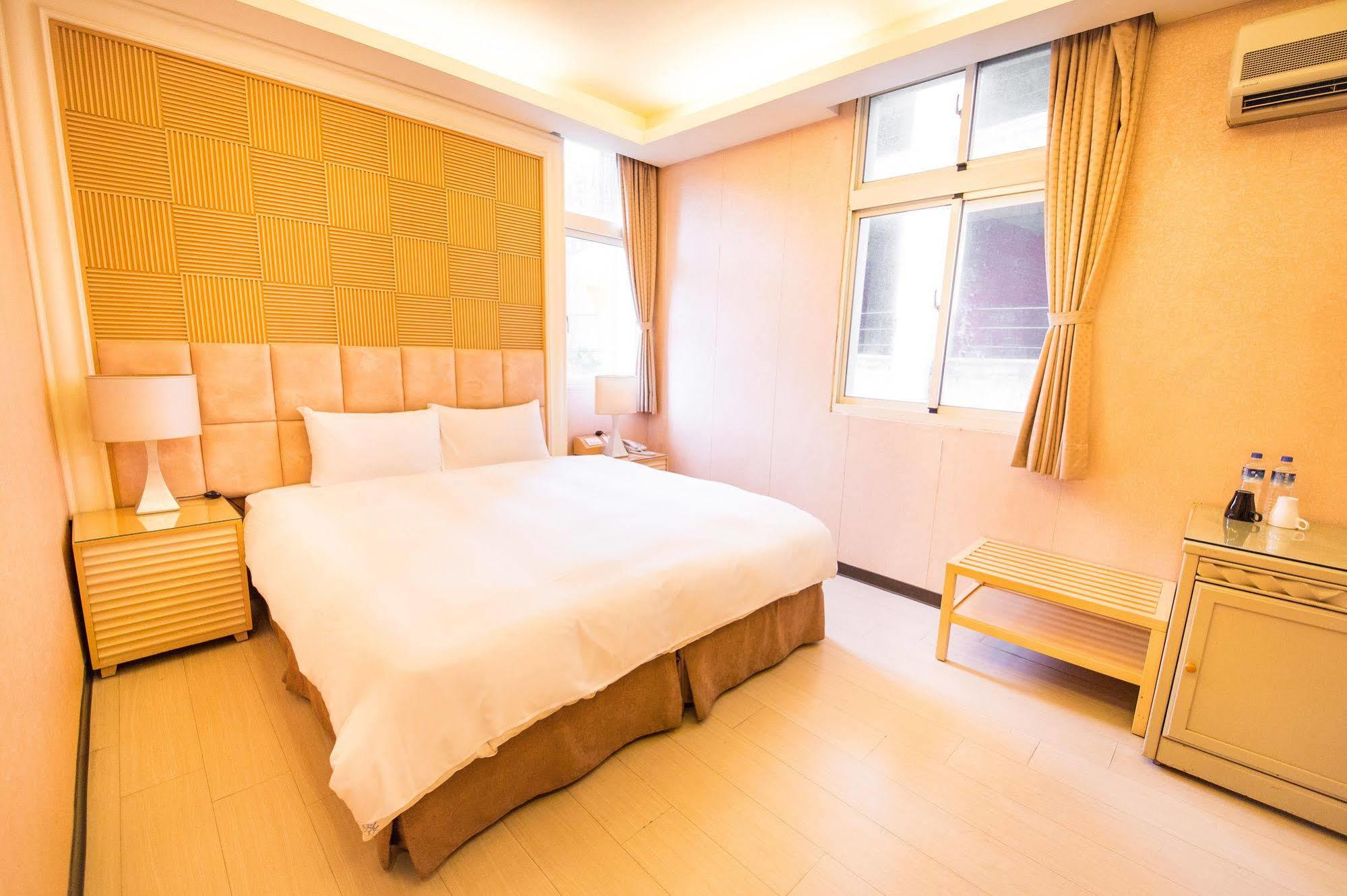 AOIKE Hot Spring Hotel Jiaoxi Buitenkant foto